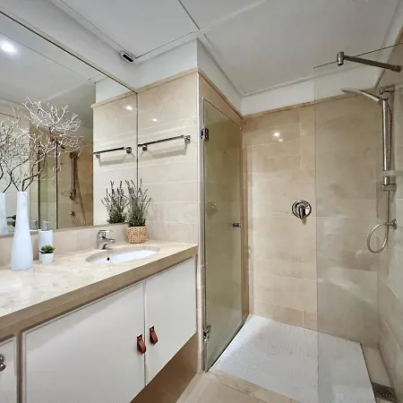 Chic Town House With Mountain Views - La Cala Golf Lägenhet *